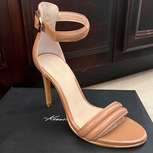 Kenneth Cole sandals